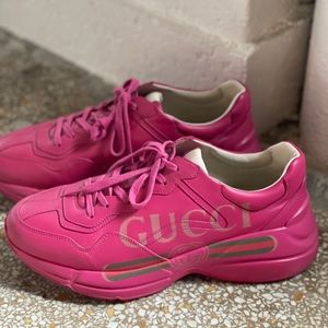 Rhyton Gucci Logo Sneakers Pink